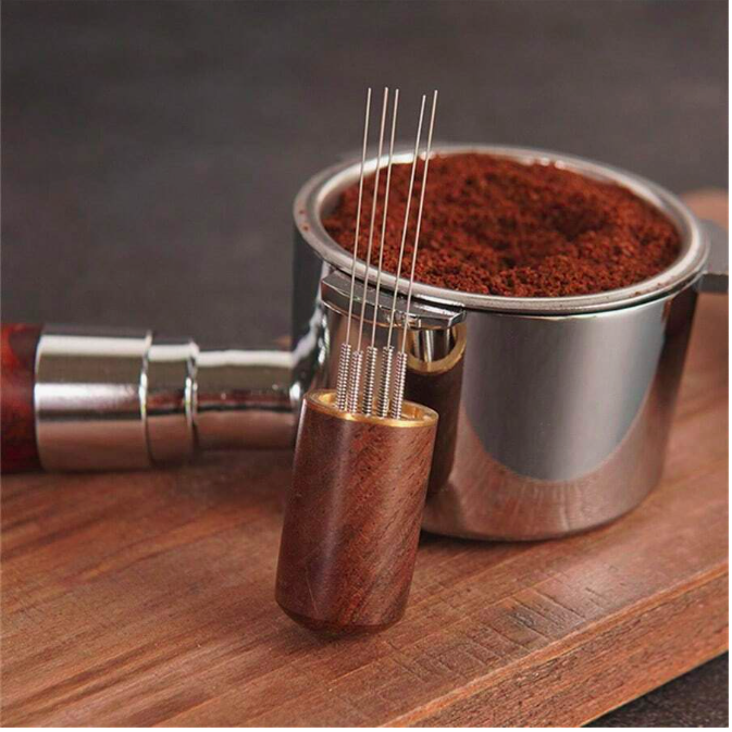 Tiny Wood Needle Distributor