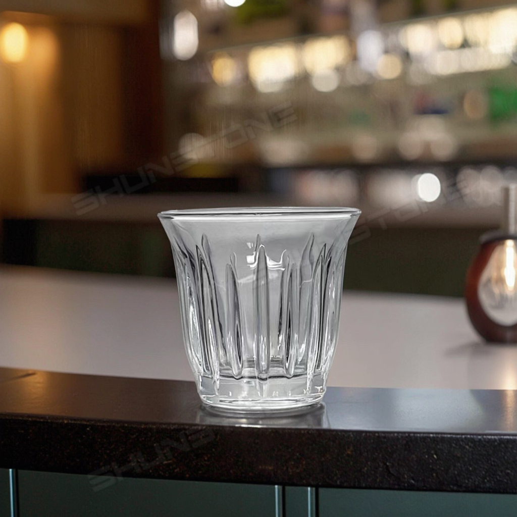 Clear Whrith Glass Cups