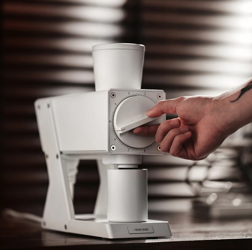 MHW-3BOMBER F74 Navigator Electric Grinder