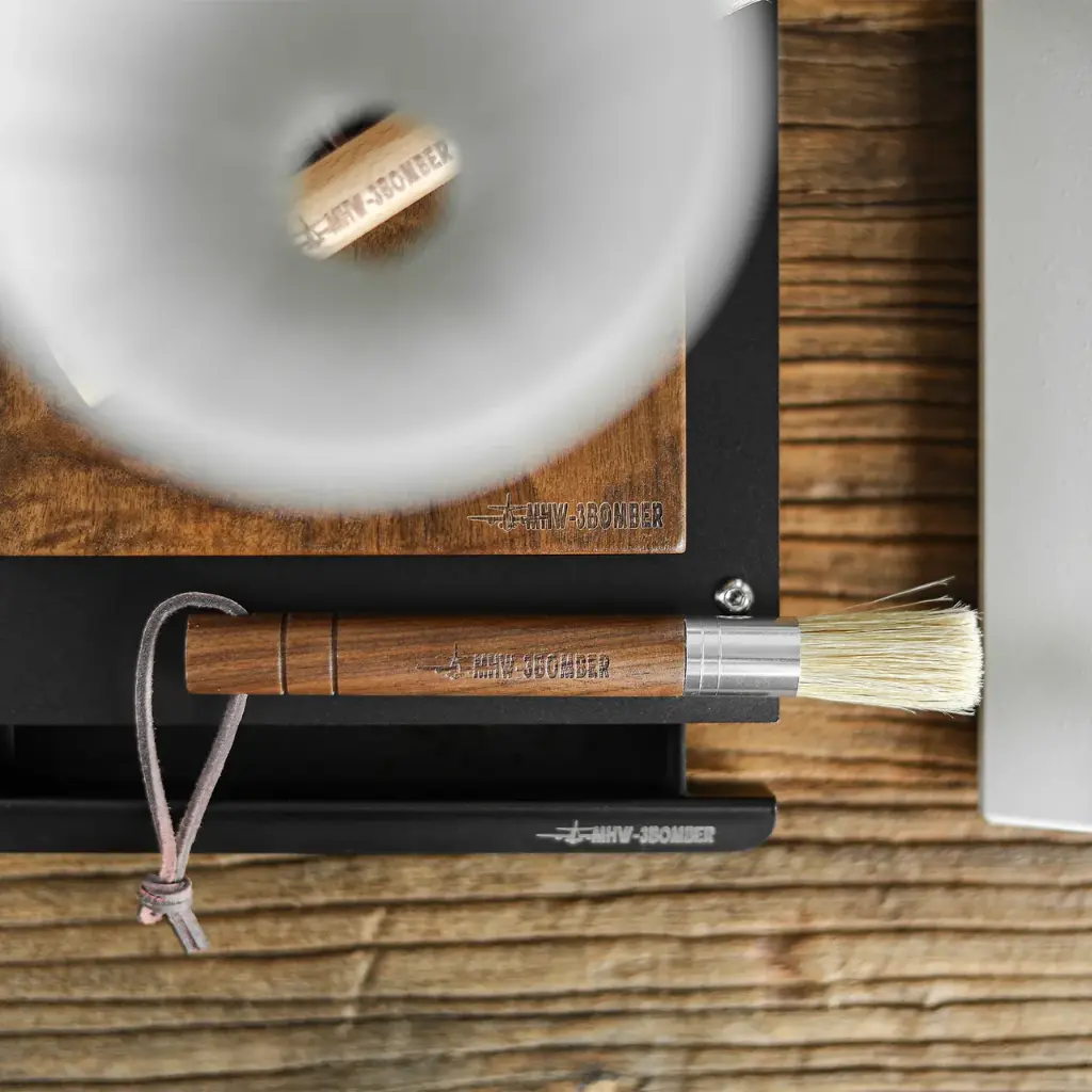 MHW-3BOMBER Wings Cylindrical Brush-Walnut