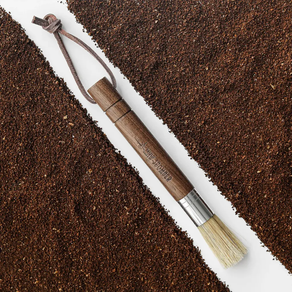 MHW-3BOMBER Wings Cylindrical Brush-Walnut