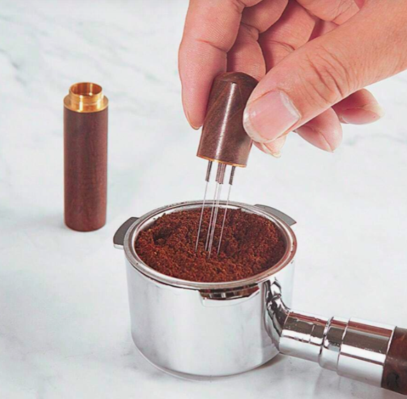 Wood Needle Distributor