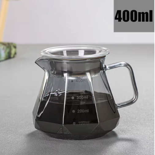 إبريق تقديم أسود شفاف ألماسي الشكل