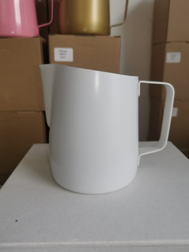 Pitcher Soft Edge (white)